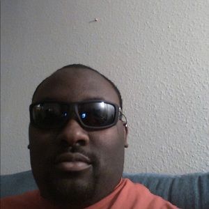 Meet your Posher, Lee